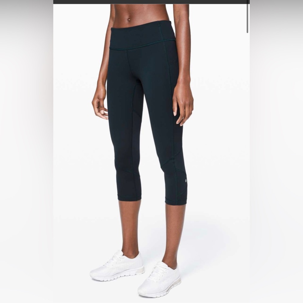 PACE RIVAL CROP, Sz 6, True Navy EUC
